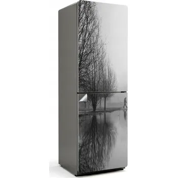 Fototapeta Samolepicí nálepka na ledničku Snadné čištění Procházka v mlhavém parku