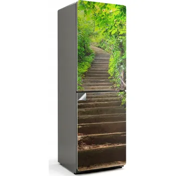 Fototapeta Dýha na ledničku Samolepicí Dveře ledničky Schody v zelené scenérii