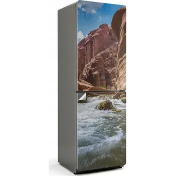 Fototapeta Foto Nálepka Dekorativní Samolepicí na Lednici Soutěska s tekoucí vodou