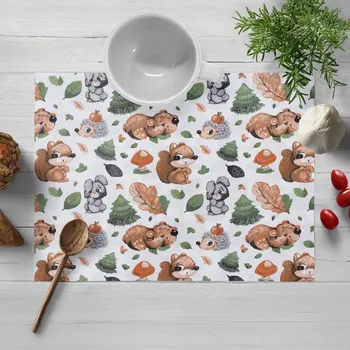 prostírání Dětské bavlněné prostírání na stůl Sandra SA-282 Veverky a lesní kamarádi 30x40 cm