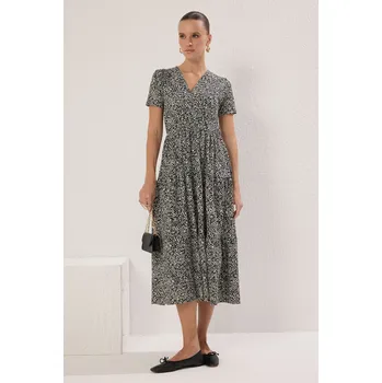 Dámské šaty Trendyol Černé Květy Dvouradové Skater/Žebrované Flexibilní Pletené Šaty Trendyol šedá 2667688