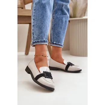 Dámské mokasíny Lakované Dámské Mokasíny S Dekorací Vinceza 58389 Barva: Stříbrná, Velikost: 39