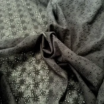 Madeira Drobné kytky Černá (E) (Kvalitní madeira, královna mezi látkami)