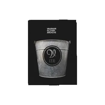 Umění Vaughan Oliver Archive Materials and Fragments /anglais – BROOK TONY/SHAUGHNES (EN)