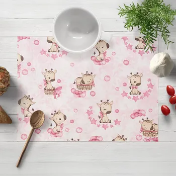 prostírání Dětské bavlněné prostírání na stůl Sandra SA-438 Růžové žirafy na bílém 30x40 cm