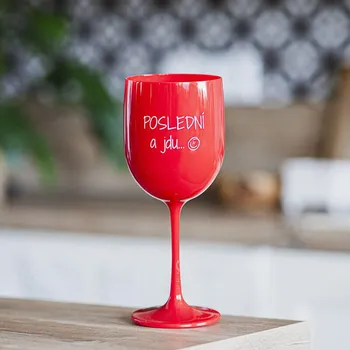 Sklenice Plastová sklenice na víno ČERVENÁ - Poslední a jdu