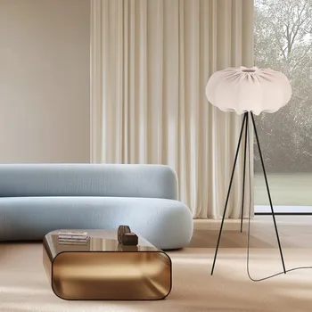 Stojací lampa Stojací lampa CAFEE’ s béžovým stínidlem na frappé 52 cm - skandinávská stojací lampa E27