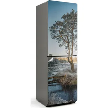 Fototapeta Dekorační nálepka na ledničku se vzorem zimní krajiny se stromem