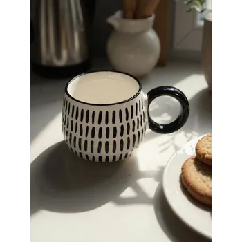 Sinsay - Hrnek - černá - 294FX-99X - 294FX-99X-ONE