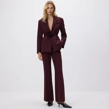 Dámské kalhoty Reserved - Kalhoty s nažehlenými puky - bordó - YT328-53X - YT328-53X-L