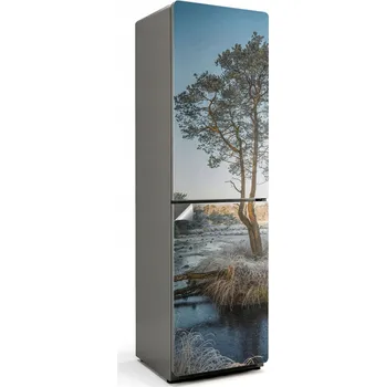 Fototapeta Designová Samolepicí nálepka na ledničku Zimní krajina se stromem