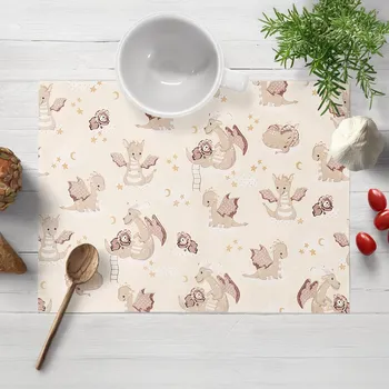 prostírání Dětské bavlněné prostírání na stůl Sandra SA-467 Dráčci na žlutobéžovém 30x40 cm