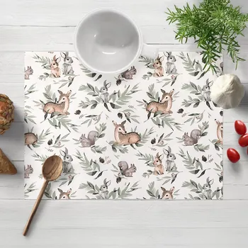 prostírání Dětské bavlněné prostírání na stůl Sandra SA-455 Koloušci zajíčci a veverky na bílém 30x40 cm