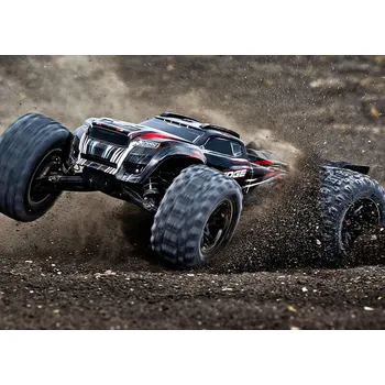 RC model auta Traxxas Sledge 1:8 RTR modrý s belted pneu - expresní doprava