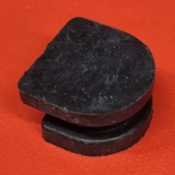 Gumová záslepka do motoru Simson - (pravý karter shora) barva gumy: černá