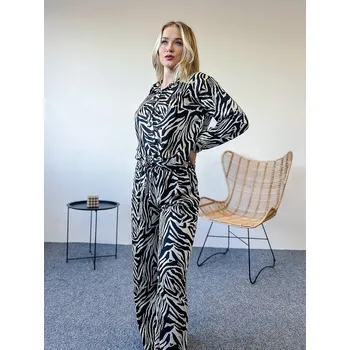 Dámský kostýmek Komplet nohavice a košeľa so vzorom, VELIKOST UNI ( XS, S, M )