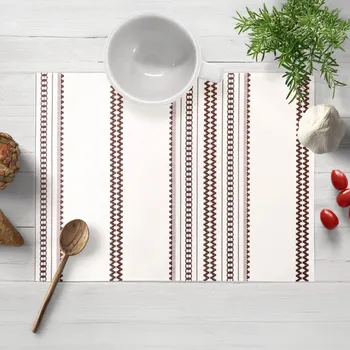 prostírání Bavlněné prostírání na stůl Sandra SA-618 Hnědý lidový vzor na bílém 30x40 cm