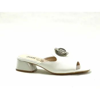 Dámské pantofle Traxin ASA214-1A dámské vycházkové pantofle bílé Velikost: 40