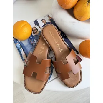 Dámské pantofle Mishel Kožené nazouváky hnědá Velikost: 36