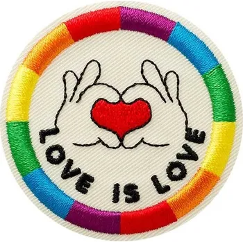 Nášivka Nažehlovačka Love is Love 5,2 x 5,2 cm Monoquick
