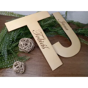 Dřevěné jméno pro miminko v písmenu - Výška 15 cm