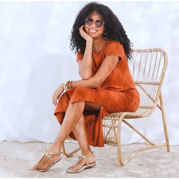 Dámské šaty Dlouhé jednobarevné šaty karamelová 52