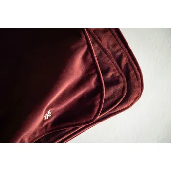 Pelíšek pro psa Lebeddie Nepromokavá deka pro psa Barva: Vínová, Velikost: M