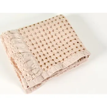 Vaflový ručník v romantickém stylu 35x75 béžový