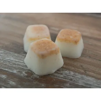 Pamlsek pro psa Natureca Bonbón z ovčího tuku s česnekem Mini 1ks