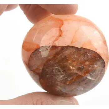 Přírodní kámen Hematit v křišťálu hladký kámen 117g z Madagaskaru