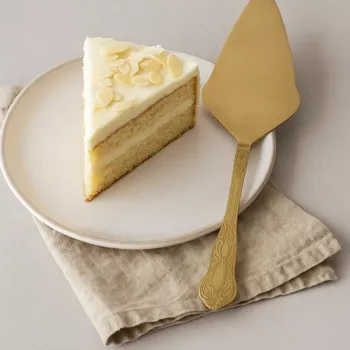 Bloomingville Roslin – luxusní mosazná lopatka na dort