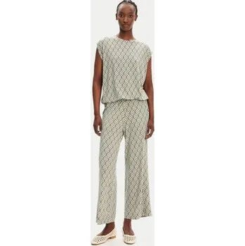 Dámské kalhoty Olsen Kalhoty z materiálu 14002433 Zelená Relaxed Fit 34