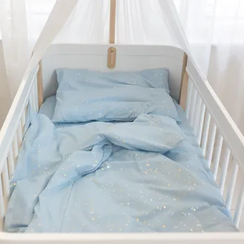 Povlečení HEDDA Bavlněné povlečení Luisine světle modré se zlatým potiskem - set 100x135 cm + 40x60 cm