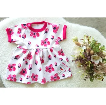 Dívčí šaty AMÁLKA Šaty krátký rukáv jersey, malinové květy Velikost: 68-74