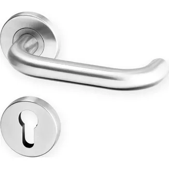 Dveřní kování AC-T SERVIS Dveřní klika UNA Budget nerez - kulatá rozeta Mechanizmus rozety: Kovová konstrukce, Provedení kliky: vč. rozety PZ - fabkový klíč