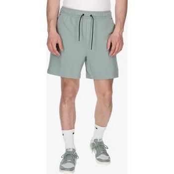 Nike Tech Essentials L