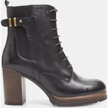 Dámské kozačky Baťa dámská kožená kotníková obuv na podpatku černé, vel. 38
