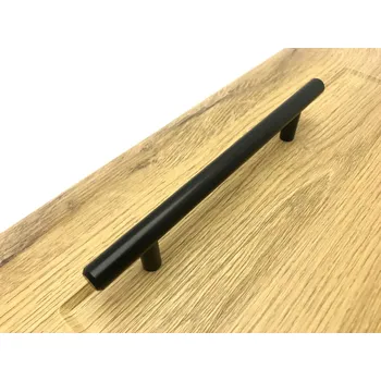 Nábytkové kování In-Design Nábytková úchytka Hrazda černá matná Rozteč úchytky (mm): 96