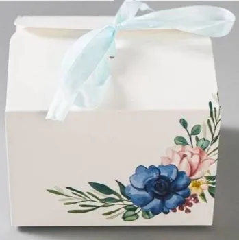 Krabička na výslužku Svatební krabička na výslužku s modrou stuhou DR-7476 16,5 x 16,5 x 11 cm