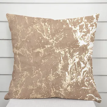 Povlak na dekorativní polštářek Sametový povlak na polštář Isabela IBL-016 Zlatý mramor na pudrově béžovém 40 x 40 cm