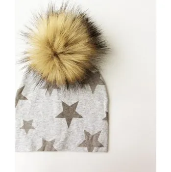 Pokrývka hlavy Dětská čepice s chlupatou bambulí 13