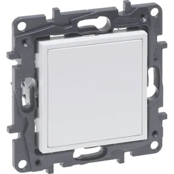 Elektrická zásuvka LEGRAND Záslepka NILOÉ STEP 863100B bílá 863100B