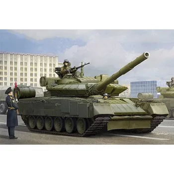 Plastikový model Russian T-80BVM MBT (Marine Corps) - Trumpeter 09588