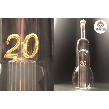 Likér JUBILEJNÍ DÁRKOVÁ LÁHEV - 20 / DVACÍTKA - S ALKOHOLEM 40% ŠVESTKA