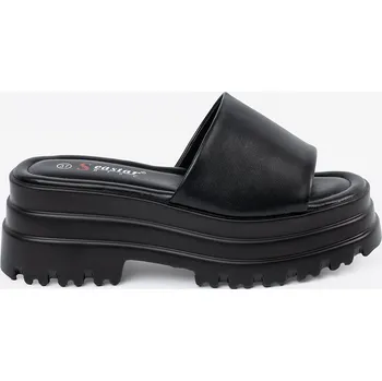 Dámské pantofle Černé dámské nazouváky na platformě JH536P-B Velikost: 41