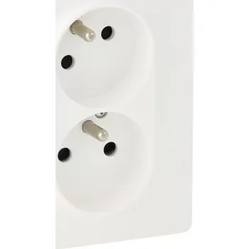 Elektrická zásuvka Legrand Valena Life dvojzásuvka 2x2P+T s dětskou ochranou, bílá, 753186