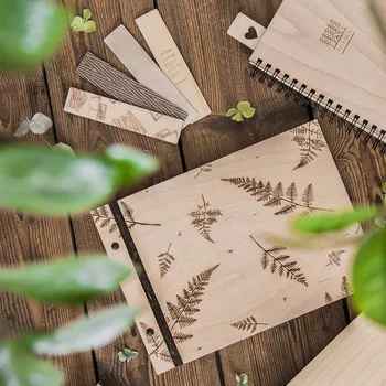 Fotoalbum Dědova dílna Dřevěné fotoalbum Kapradí Počet a barva papírů: Bílé - 30 listů