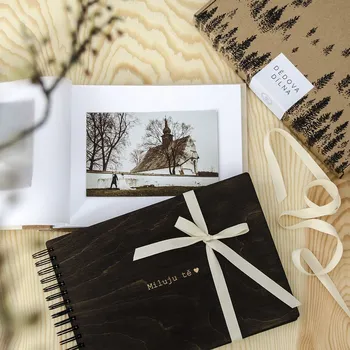 Dědova dílna Kroužkové fotoalbum Miluju tě tmavé Počet a barva papírů: Bílé - 30 listů