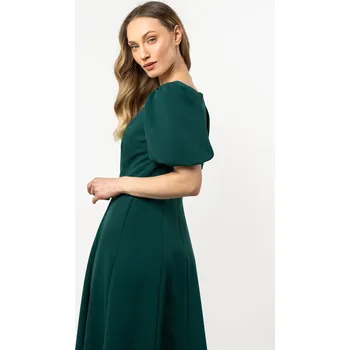 Dámské šaty Rozevláté midi šaty s výstřihem a krátkými rukávy A709 Barva: Zelená, Velikost: M