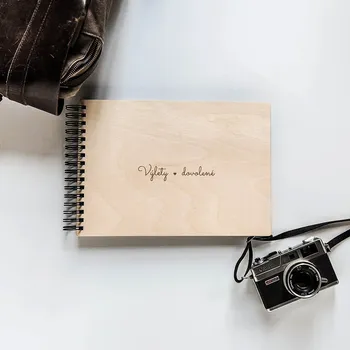 Kroužkové fotoalbum Výlety a dovolené Počet a barva papírů: Bílé - 30 listů